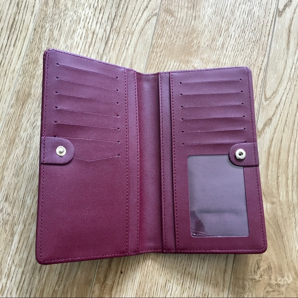 🆕️Vegan Leather  European Style Wallet in Rich Bordeaux Red